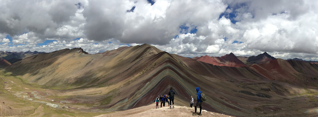 Tour Vinicunca Rainbow Mountan - MACHU PICCHU BUS PACKERS